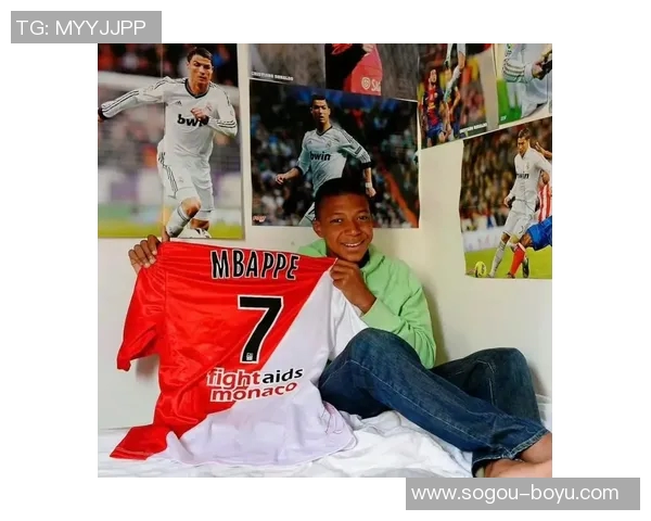 布特拉格诺称赞姆巴佩如同传奇C罗般闪耀足球世界